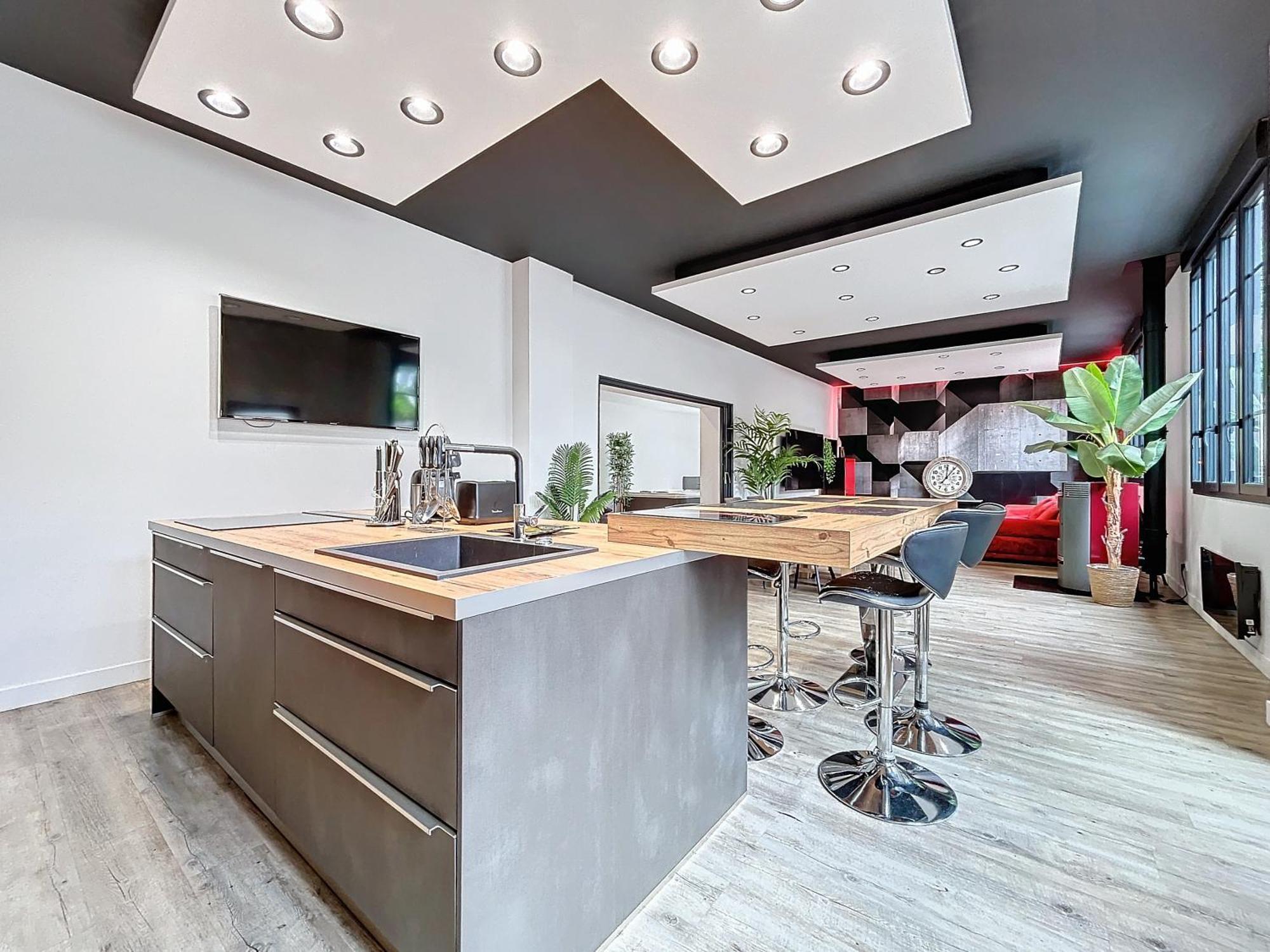 Loft Terrasse Avec Spa Proche Centre Historique Montluçon Kültér fotó