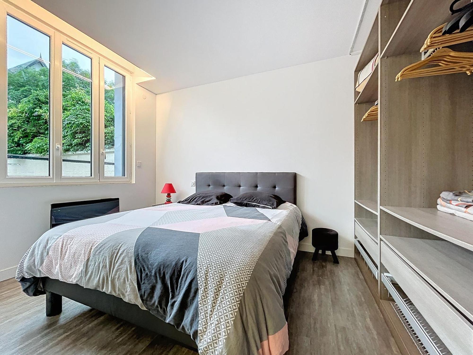 Loft Terrasse Avec Spa Proche Centre Historique Montluçon Kültér fotó